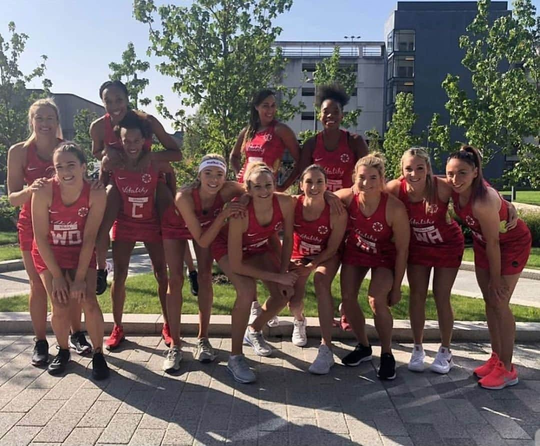 フィリップ・ネヴィルさんのインスタグラム写真 - (フィリップ・ネヴィルInstagram)「Semi final day good luck @englandnetball 🌹」7月20日 14時51分 - philipneville18