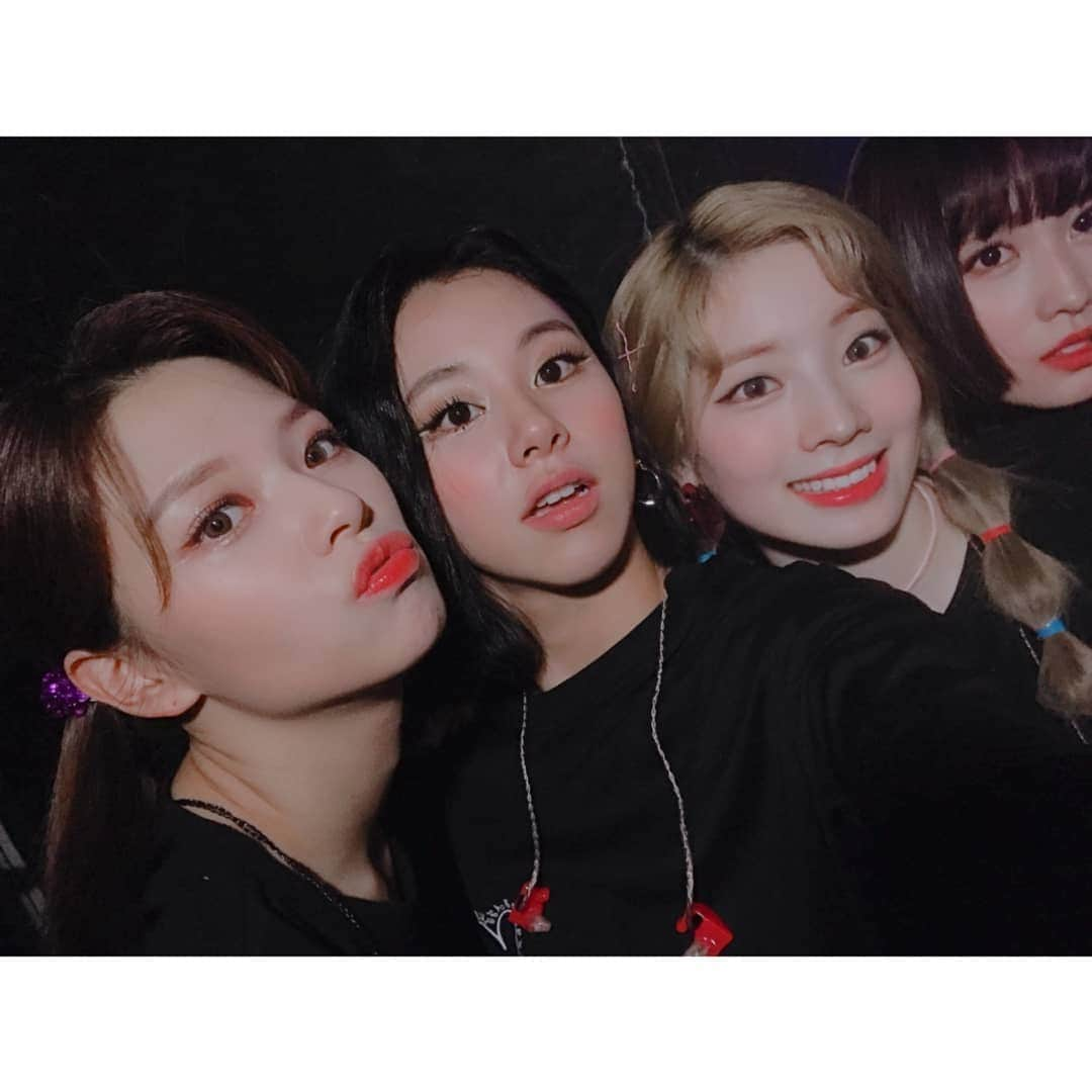 TWICEさんのインスタグラム写真 - (TWICEInstagram)「Gracias MEXICO 🌻💋💜」7月20日 15時33分 - twicetagram