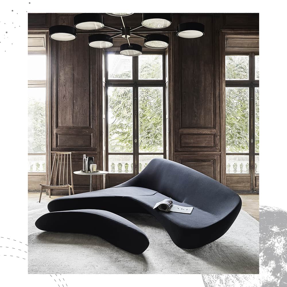 B&B Italiaさんのインスタグラム写真 - (B&B ItaliaInstagram)「The inclination to experiment combined with a long-standing research: this could be the perfect description for the Moon landing, whose 50th anniversary falls today, but also for the Moon System sofa by Zaha Hadid, here displayed in its traditional version. . #bebitalia #zahahadid #moonsystem  #furnituredesign」7月20日 16時00分 - bebitalia