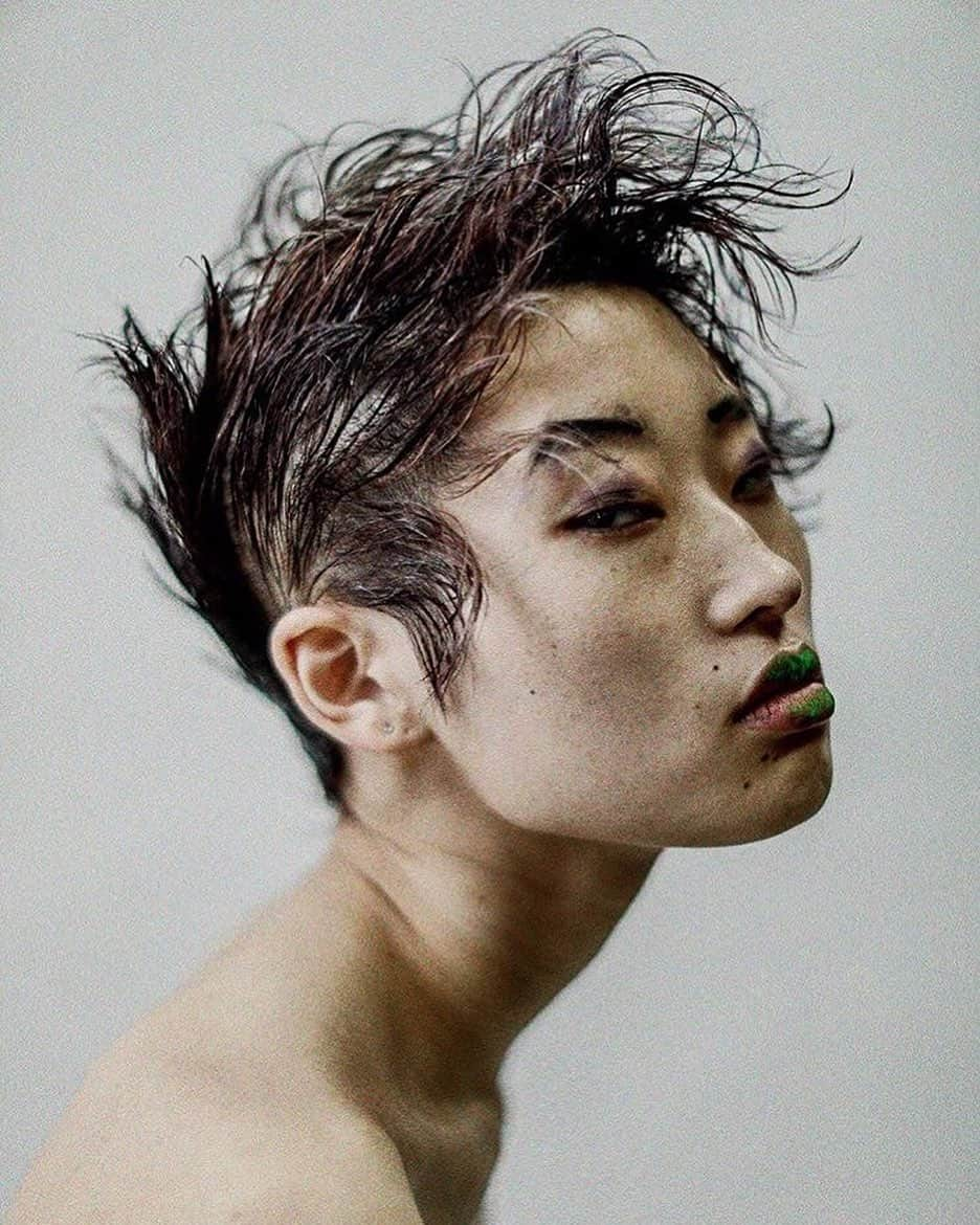 naokoさんのインスタグラム写真 - (naokoInstagram)「creative photo. いつもありがとうございます。幸せです。 photo @laboonboss  hair @kojima_tomoaki . . . #creativemakeup #撮影依頼募集中 #coupeモデル #クリエイティブモデル #フジシン #デコルテ #作品撮り #ジョジョの奇妙な冒険 #青山 #creative #japanesegirl #aoyama #ベリーショート #creativemodel #jojo #ガモウ #用賀 #クリエイティブ撮影 #フォトコンテスト  #カメラ好きな人と繋がりたい #おしゃれさんと繋がりたい #美容師さんと繋がりたい  #いいね返し #いいねした人全員フォローする #いいね返しは絶対 #followforfollowback #l4l #いいねした人で気になった人フォロー #fff」7月20日 16時06分 - nakochi_t