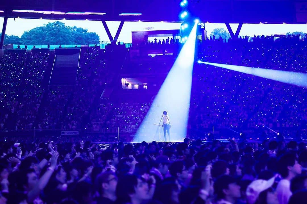 BUMP OF CHICKENさんのインスタグラム写真 - (BUMP OF CHICKENInstagram)「#BUMPOFCHICKEN TOUR 2019 #auroraark at MetLife Dome Photo by @yoshiharuota」7月20日 16時41分 - bumpofchickenofficial