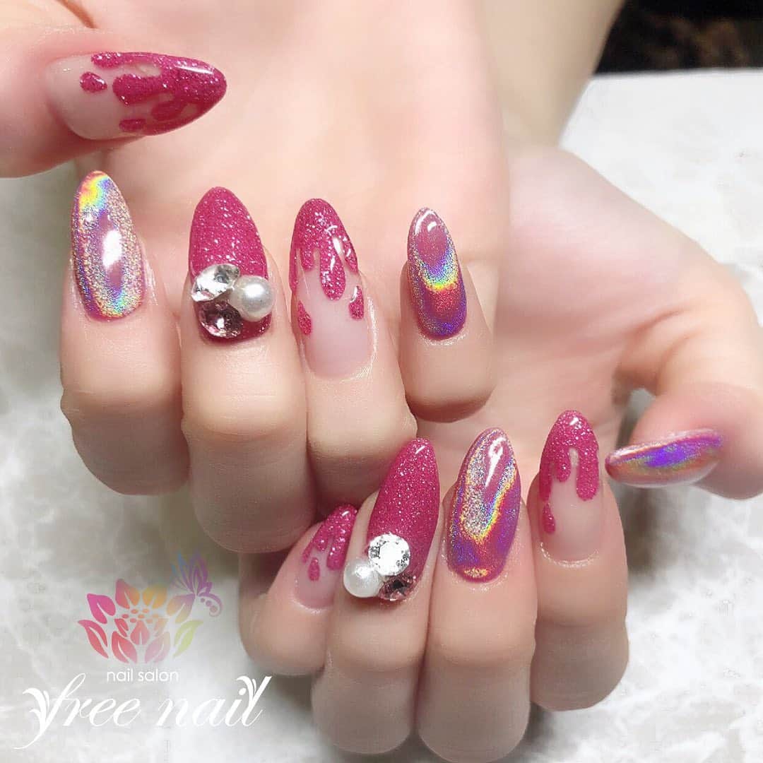 free nail フリーネイルのインスタグラム：「. お客様ネイル💅🏻🌺✨ . ユニコーンスイーツネイル🦄🍭✨ . とろける可愛さ🍭✨ . ご来店ありがとうございました🙇🏻‍♀️🙇🏻‍♀️🙇🏻‍♀️💗 . #ネイル #フリーネイル #ネイルアート #ジェルネイル #ネイルサロン #大阪ネイルサロン #ネイルデザイン #ネイルチェンジ #ユニコーンネイル #グリッターネイル #スイーツネイル #ビジューネイル #ピンクネイル #デザインネイル #シンプルネイル #トレンドネイル #おしゃれネイル #モテネイル #ロングネイル #夏ネイル #美甲 #日式美甲 #summernails #nailsart #nailsalon #nailsdid #newnails #newnail #freenail」