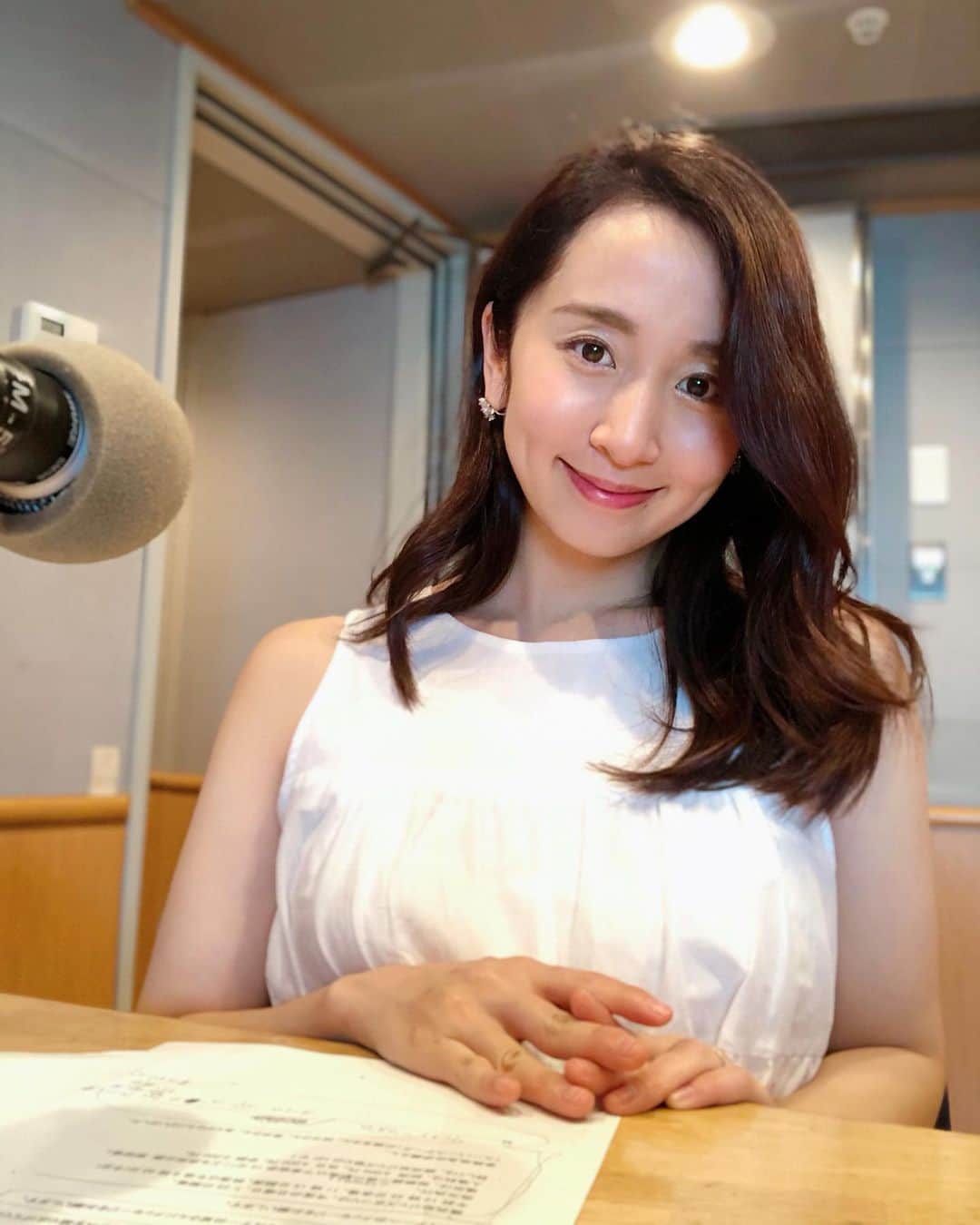 小野恵美のインスタグラム：「毎週日曜日9:30〜 fm yokohama「YOKOHAMA My Choice!」 ・ 今回は、横浜旭ジャズまつりのご紹介！ 事務局長の伊藤さんと、アマチュアステージに登場するバンド スーパーベアーズ @superbears2019 のメンバー てつじろーさん、まなてぃさん、橋本さんにお話を伺いました！ 生演奏もご披露いただきました😊✨ お楽しみに♫  そして、大切なお知らせもあります🍀 ぜひ聞いてください！ お聞き逃しは、radikoのタイムフリーで✨  #fmyokohama #横浜 #yokohama #ラジオ #radio #パーソナリティ #旭ジャズまつり #スーパーベアーズ #ジャズ #jazz #生演奏」