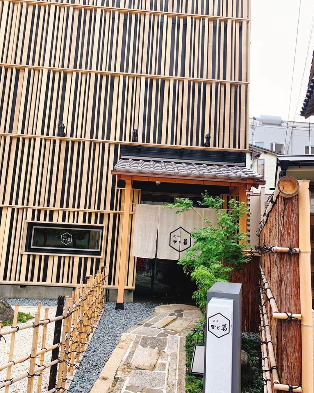 中西悠綺のグルメインスタ