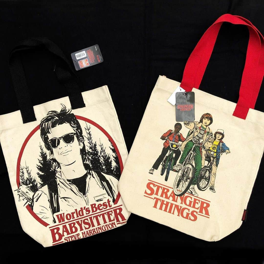 おもちゃやSPIRALさんのインスタグラム写真 - (おもちゃやSPIRALInstagram)「STRANGER THINGS Tote Bag入荷しました！ 各5800円です！！」7月20日 18時27分 - spiral_toy