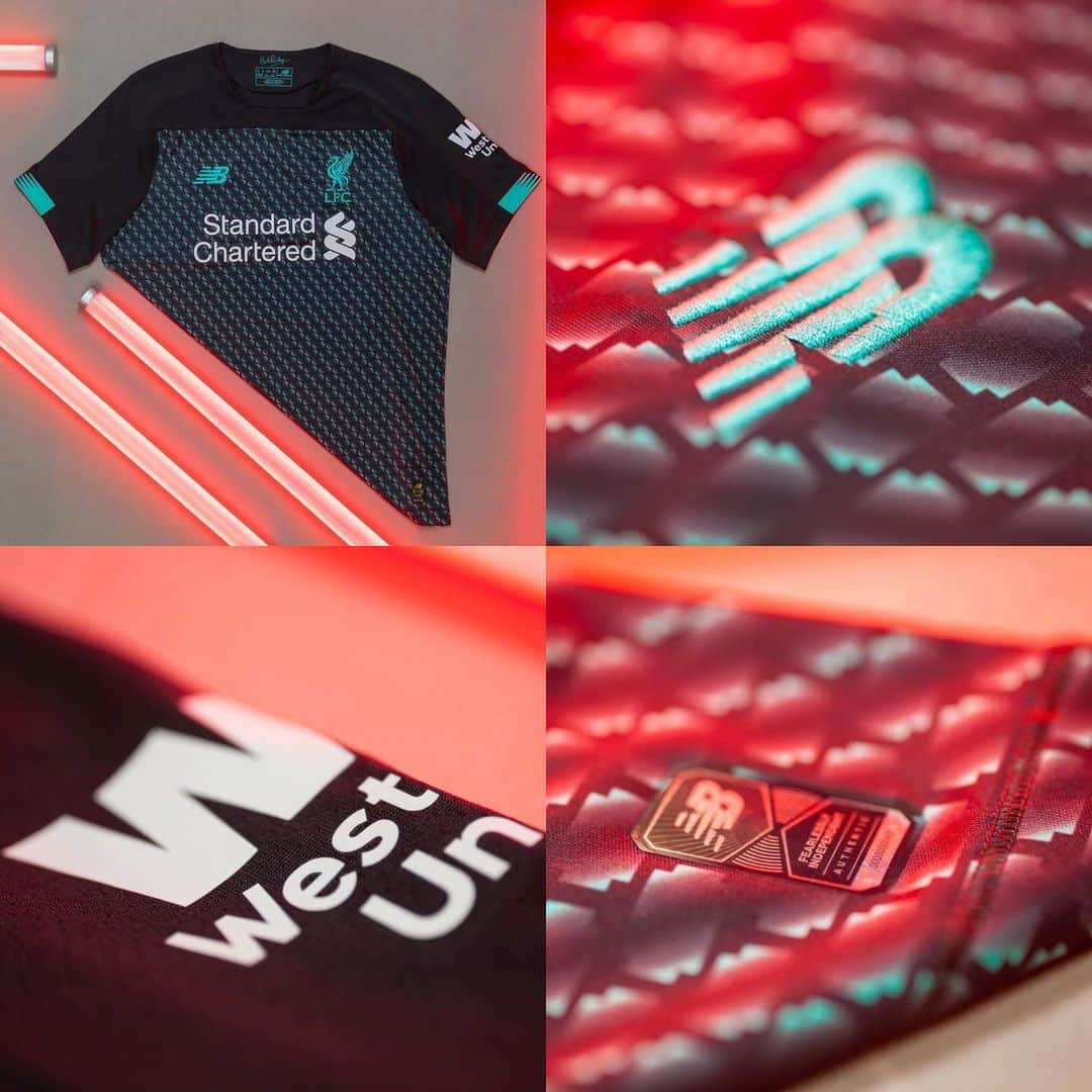 リヴァプールFCさんのインスタグラム写真 - (リヴァプールFCInstagram)「New season. Fresh threads. 🤩🤩 #LiveIt #LFC #LiverpoolFC」7月20日 18時21分 - liverpoolfc