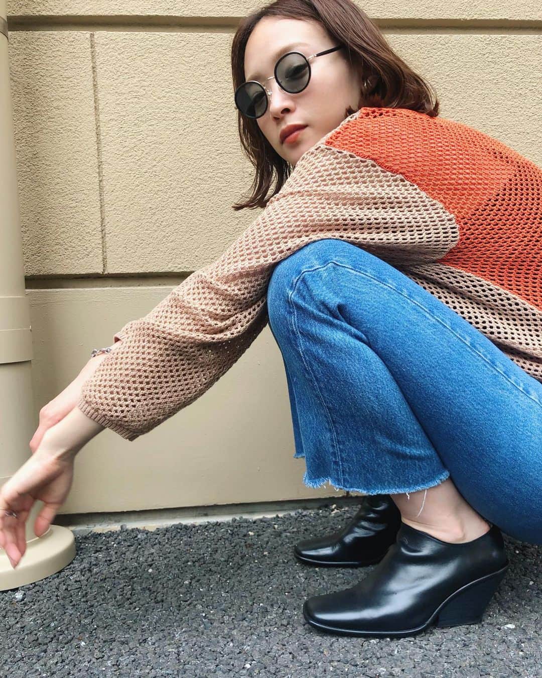 野尻美穂のインスタグラム：「サンダルばっかりだからたまに履くブーツは新鮮♠️ #untishold #足首硬い☹️」