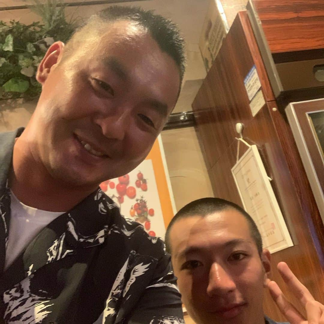 枡田慎太郎さんのインスタグラム写真 - (枡田慎太郎Instagram)「本日は急遽開催した話茶会ほんまにご参加ありがとうございました😊！ 短い時間でしたけど楽しい時間が過ごせましたー☺️🍻 アラボーイOK社長ありがとう！ デリカフェ芽ぶきさんありがとう🌱 #仙台#デリカフェ#芽ぶき#アラボーイ」7月20日 18時34分 - masushin78