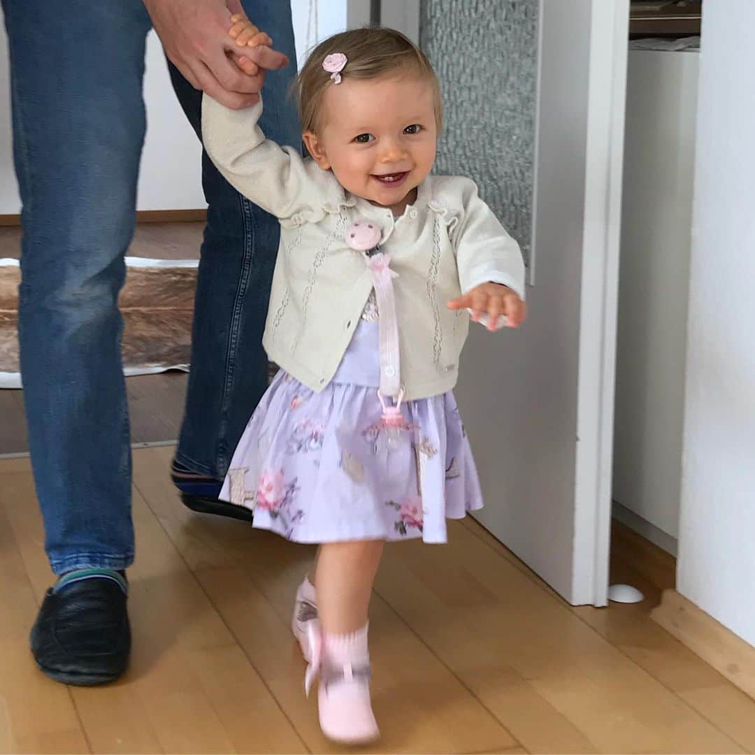 のインスタグラム：「My everything 💞 #lovehersmile #lovehertopieces #mylittlegirl #mabelle #naëlle #prinsessefin #laperla #mayoral #lapinhouse」