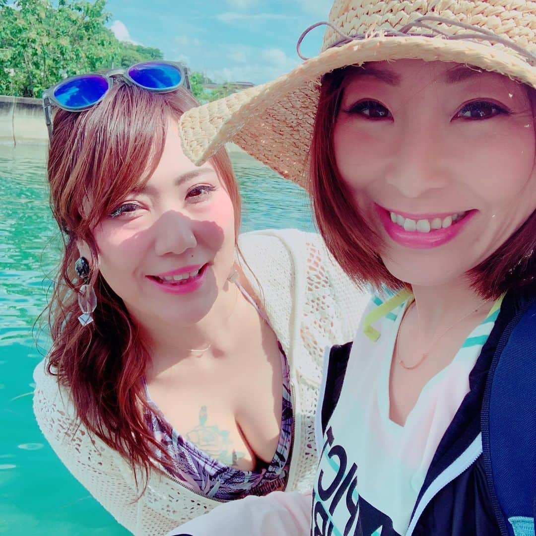 水田真依子さんのインスタグラム写真 - (水田真依子Instagram)「SUP乗りにきてー^ ^  シーパーク大浜 仙酔島で SUP体験できます♫  お待ちしてます！  #海遊び #海 #ビーチ #beach #景色最高 #景色綺麗 #熱帯魚 #summerstyle #海綺麗 #beachstyle #シュノーケル #japanesegirl #pandan #pandanisland #aacckids #sunshine #sexy #夏の思い出 #夏休み #夏 #最高 #いい天気 #水着 #ファッション #サーフィン #オシャレ #プール #ビキニ #日焼け #海行きたい」7月20日 19時20分 - maikosebasu