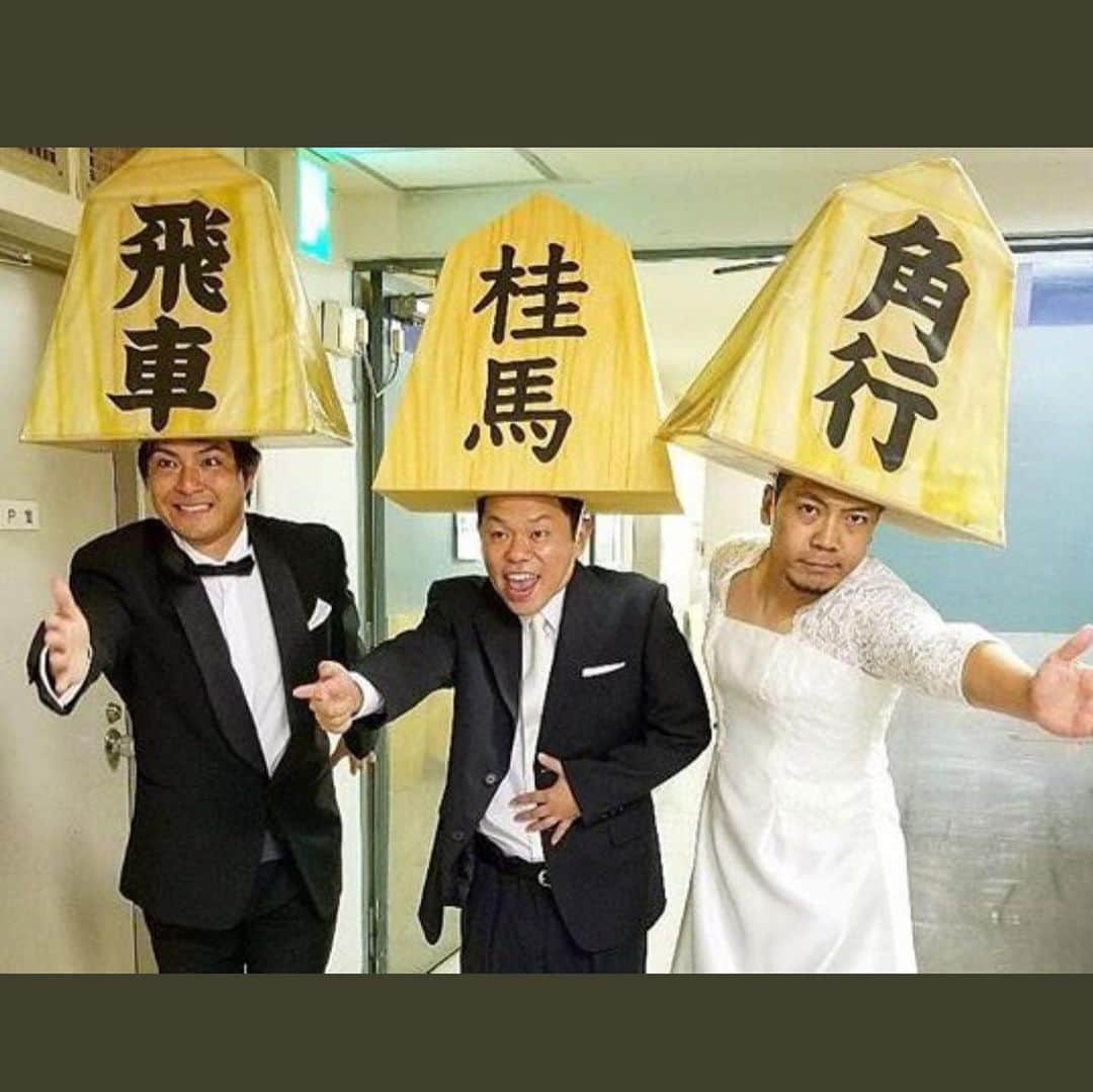 瀬下豊さんのインスタグラム写真 - (瀬下豊Instagram)「単独ライブに来てくださった方々、本当に感謝です！ 花もありがとうございました！  楽しくやらせていただきました！ 事務所的に色々ありますが、これからもより一層応援お願いします！ #天竺鼠 #単独ライブ #ルミネtheよしもと #ダイアン津田 さん」7月20日 19時26分 - tjkseshita