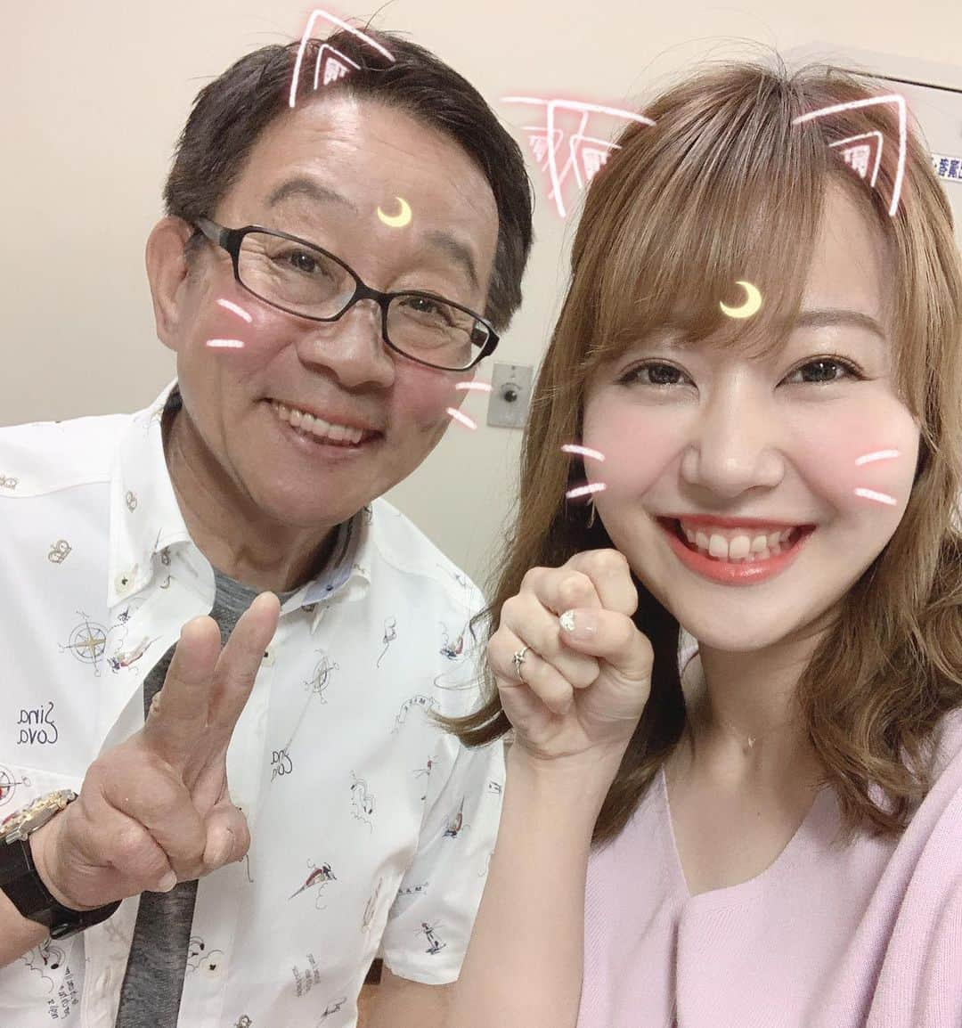 門脇佳奈子さんのインスタグラム写真 - (門脇佳奈子Instagram)「⭐️ 『かなきちとりぽぽのお茶飲み話vol.2』来てくださった皆さんありがとうございました☺️ * * * イベント内のコーナーのインスタ対決で勝った？ので映え写真を投稿させていただきます😉⭐️⭐️⭐️ * * #オール阪神 さん #紫綬褒章受章 #師匠 #SNOW」7月20日 19時47分 - kanakoofficial