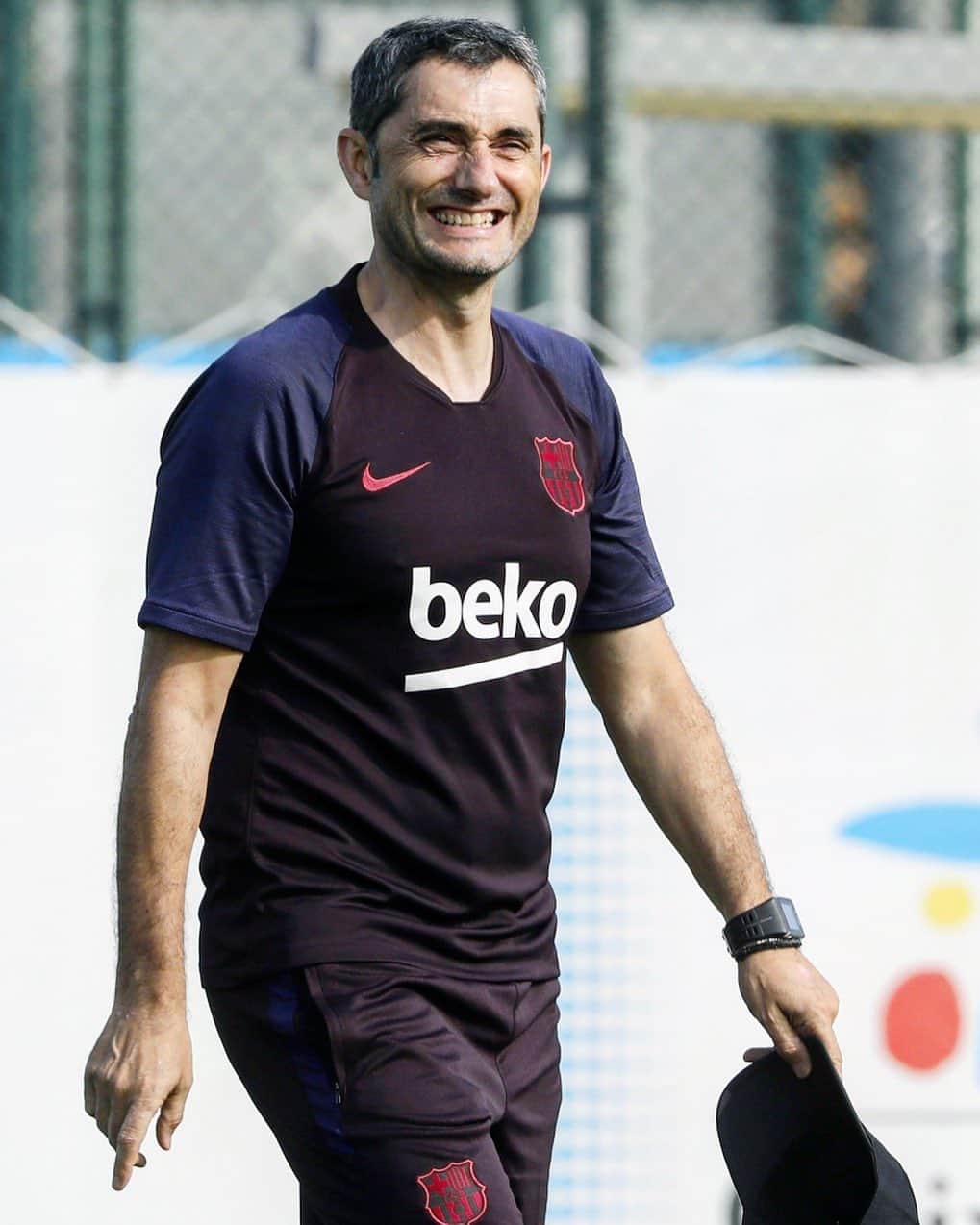 LFPさんのインスタグラム写真 - (LFPInstagram)「Smiling for next season! 😄 • #Valverde #Barça #LaLiga #LaLigaSantander #Preseason」7月20日 20時30分 - laliga