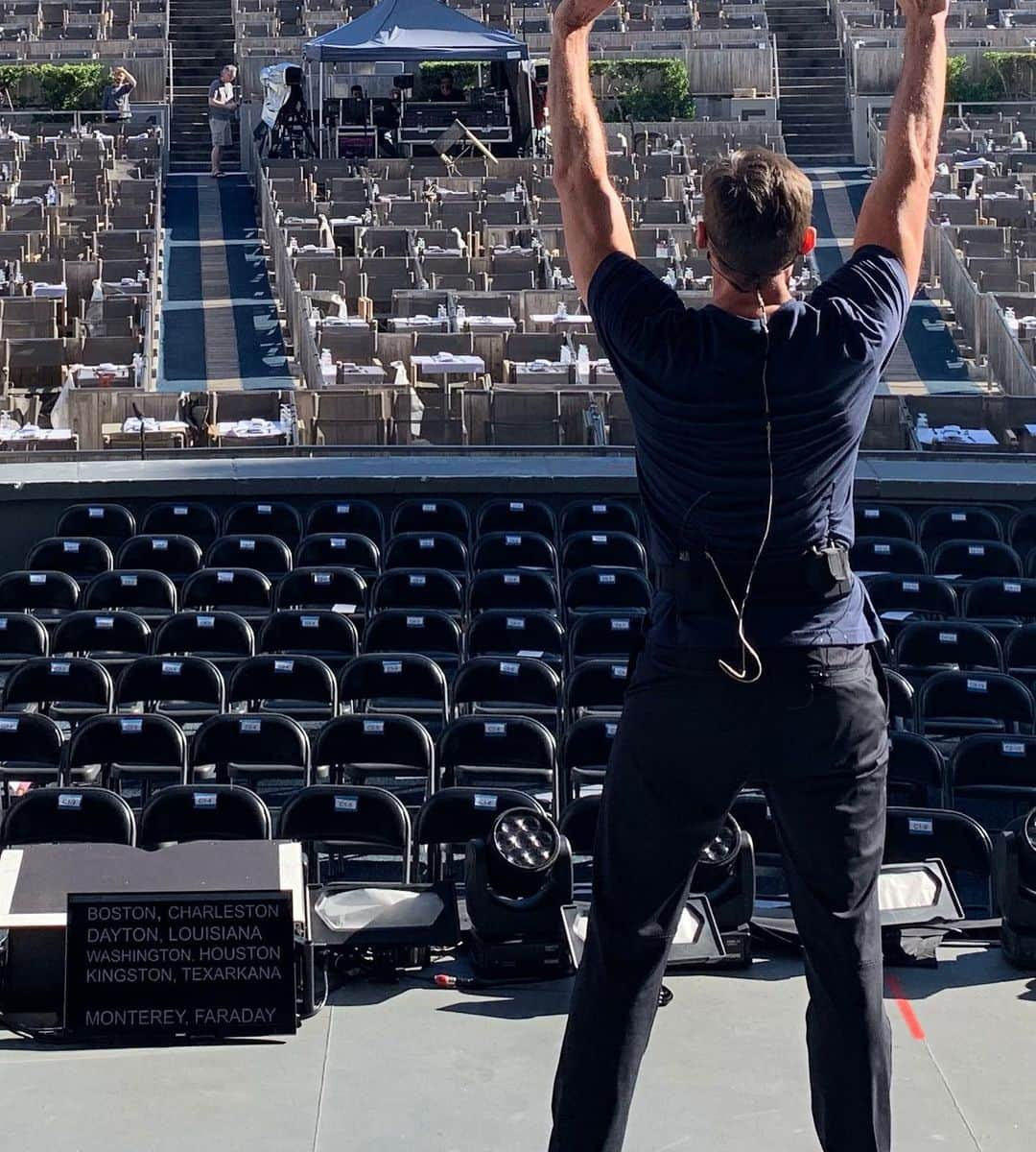 ヒュー・ジャックマンさんのインスタグラム写真 - (ヒュー・ジャックマンInstagram)「Saturday night at the @hollywoodbowl. Let’s do it! #themanthemusictheshow」7月20日 20時27分 - thehughjackman