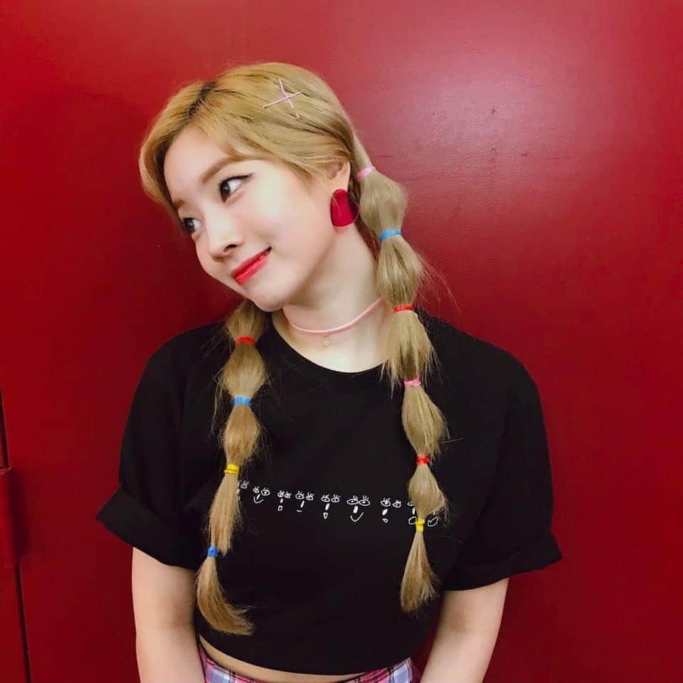 TWICEさんのインスタグラム写真 - (TWICEInstagram)「#TWICELIGHTS 💕」7月20日 20時38分 - twicetagram