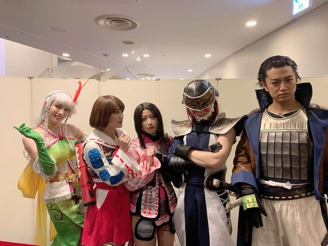 大湖せしるさんのインスタグラム写真 - (大湖せしるInstagram)「﻿ ﻿ 斬劇「戦国BASARA」天政奉還﻿ 東京８日目、終演﻿ ﻿ ありがとうございました﻿ ﻿ 今日はなんと﻿ 舞台どろろで共演した﻿ どろろ役の りえちんと、﻿ ダンサーの真友ちゃん、あいみが﻿ 観に来てくれたぁー﻿ ﻿ 久しぶりに会えて﻿ なんだか心がほっこり﻿ 嬉しかったなぁ﻿ またゆっくり会いたいなぁ﻿ ﻿ そして﻿ ﻿ マチネのあとは﻿ お見送りもしたよ﻿ ﻿ 近くでみなさまに会えて﻿ 嬉しかったです﻿ ありがとでしたっ﻿ ﻿ 明日はいよいよ東京千秋楽﻿ ﻿ お待ちしてますっ﻿ ﻿ #戦国basara #斬バサ  #前田慎治 さん #井上正大 くん #高柳明音 ちゃん #出口亜梨沙 ちゃん #どろろ #北原里英 ちゃん #岡本真友 ちゃん #伊藤あいみ ちゃん #大湖せしる」7月20日 20時35分 - cecile_daigo