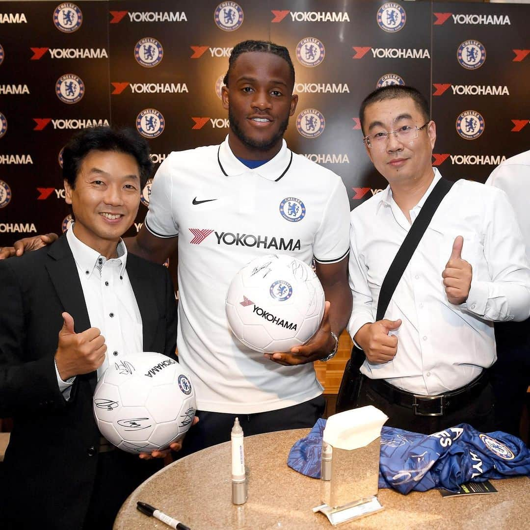 ミシー・バチュアイさんのインスタグラム写真 - (ミシー・バチュアイInstagram)「Yokohama Event with the 🇯🇵 fam 🤙🏾🤙🏼 @chelseafc」7月20日 20時36分 - mbatshuayi