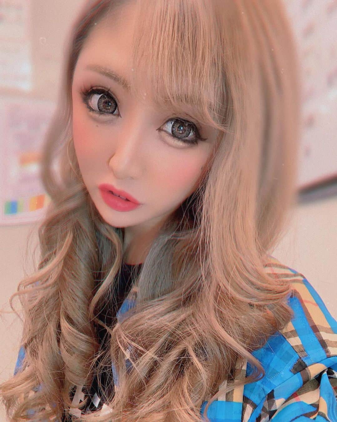 藤堂静華さんのインスタグラム写真 - (藤堂静華Instagram)「▶︎ 🧸💙 . 今週ずっと酔ってます、1日中。笑 . 絶賛系列看板レース開催中です💙ただいま2ステージ💙 . #ARgirls#新宿#歌舞伎町#キャバクラ#Donfin#藤堂静華#gal#キャバ嬢#韓国#half#love#me #tbt #follow #like4like #l4l #tflers #instagood#cute #happy #fun #beautiful#followme#followplease」7月20日 20時54分 - shizuka___official