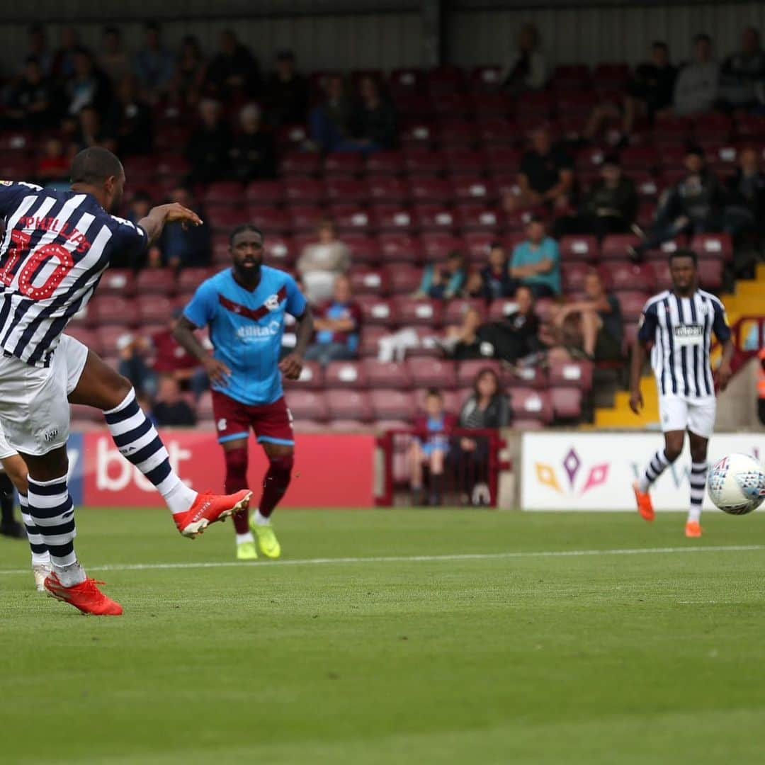 マット・フィリップスさんのインスタグラム写真 - (マット・フィリップスInstagram)「🎯🎯 another good week chalked off finished with a good  win and a couple goals ! #baggies. @adamfradgley 📸」7月21日 6時27分 - phillips1303