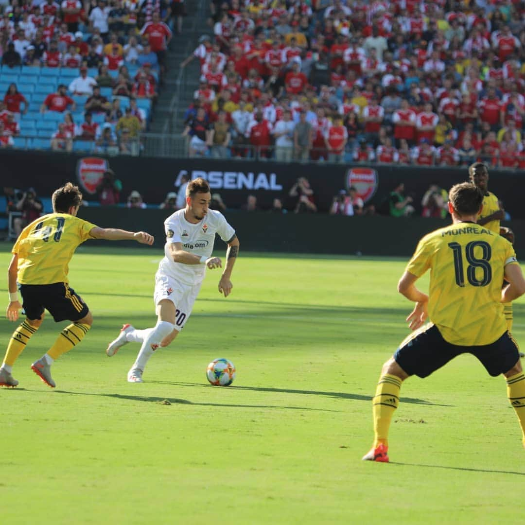 ACFフィオレンティーナさんのインスタグラム写真 - (ACFフィオレンティーナInstagram)「#Charlotte @arsenal vs #Fiorentina le prime foto della gara 🇺🇲 #ArsenalFiorentina pictures from first half. @intchampionscup」7月21日 7時22分 - acffiorentina