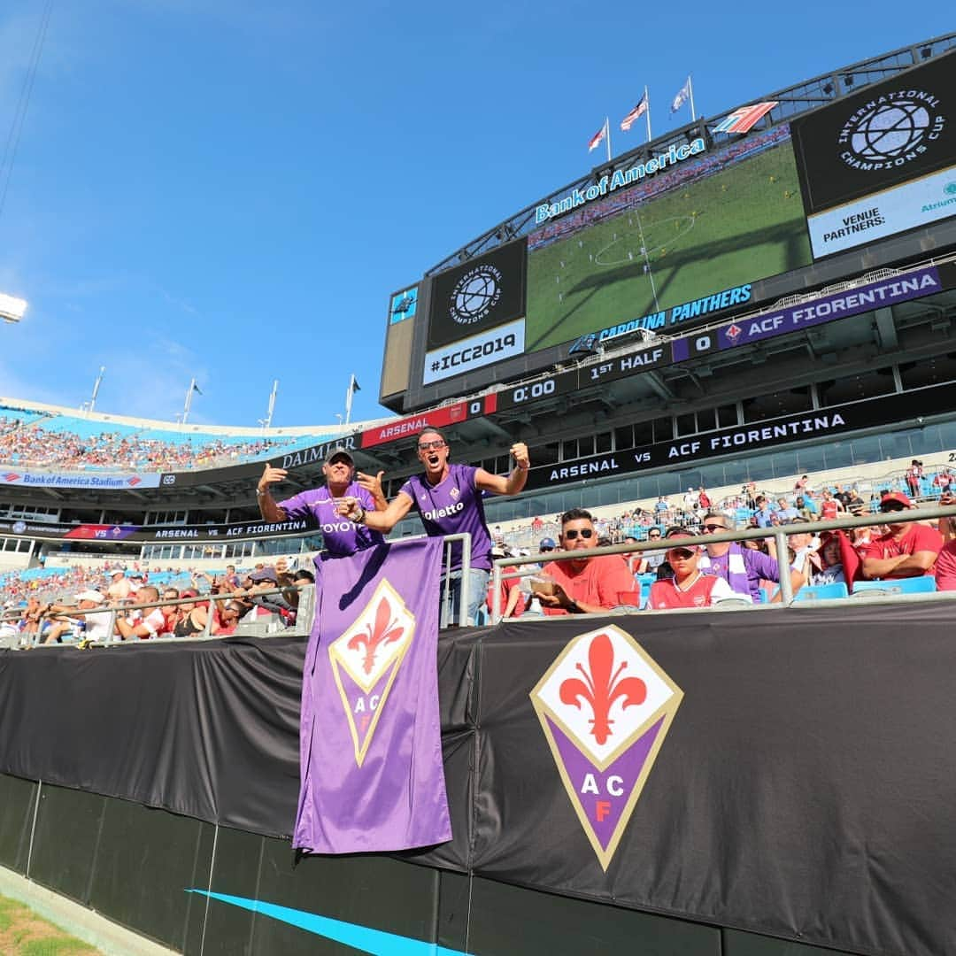 ACFフィオレンティーナさんのインスタグラム写真 - (ACFフィオレンティーナInstagram)「#Charlotte @arsenal vs #Fiorentina le prime foto della gara 🇺🇲 #ArsenalFiorentina pictures from first half. @intchampionscup」7月21日 7時22分 - acffiorentina