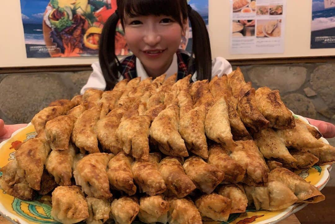 もえのあずきさんのインスタグラム写真 - (もえのあずきInstagram)「高知餃子は無限に食べられる💕💕２００個🤤💕 #高知餃子#高知餃子一屋 #餃子#餃子200個 #大食い#無限餃子#高知名物屋台餃子一屋」7月20日 22時43分 - moeazukitty