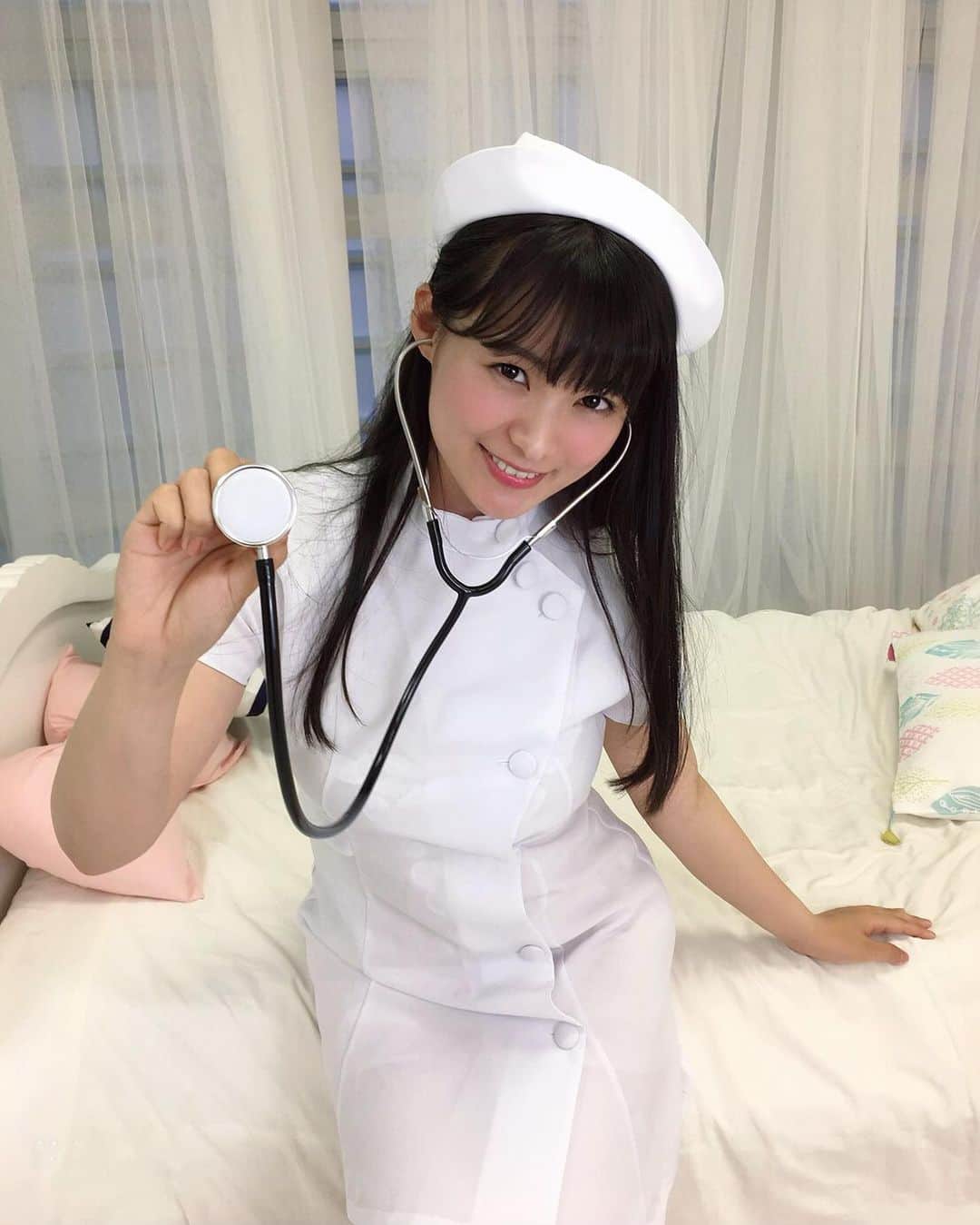 星名美津紀さんのインスタグラム写真 - (星名美津紀Instagram)「みなさん😚 お身体元気ですか？  無理しないでね❤️ #ナースコスプレ💉 #mizukihoshina #星名美津紀 #本日のオフ会衣装 #ありがとうございました #nursecostume」7月20日 22時47分 - hoshina_mizuki