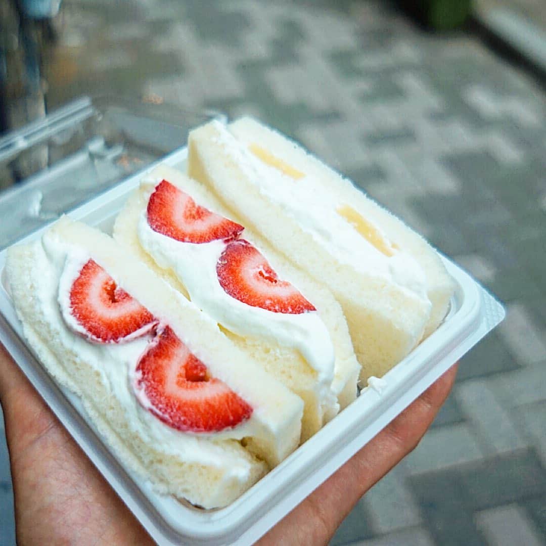 ロシアン佐藤のグルメインスタ