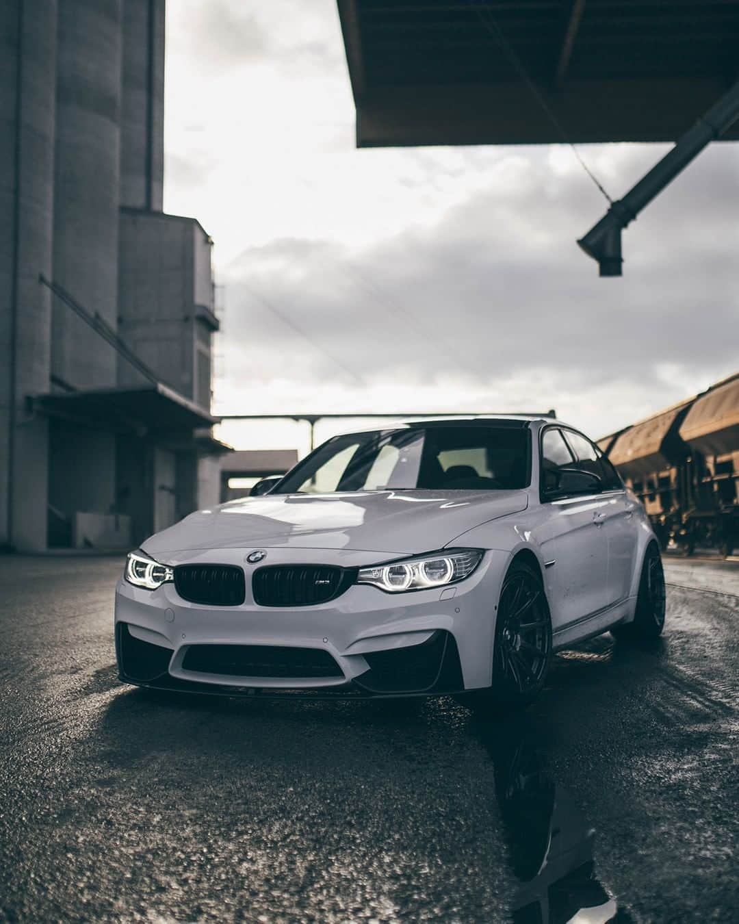 BMWさんのインスタグラム写真 - (BMWInstagram)「Gloomy weather is no obstacle. The BMW M3 Sedan. #TheM3 #BMW #M3 #BMWM #BMWrepost @visuals.by_oj @adel_hsc __ BMW M3 Sedan: Fuel consumption in l/100 km (combined): 8.8 (8.3). CO2 emissions in g/km (combined): 204 (194). The figures in brackets refer to the vehicle with seven-speed M double-clutch transmission with Drivelogic. The values of fuel consumptions, CO2 emissions and energy consumptions shown were determined according to the European Regulation (EC) 715/2007 in the version applicable at the time of type approval. The figures refer to a vehicle with basic configuration in Germany and the range shown considers optional equipment and the different size of wheels and tires available on the selected model. The values of the vehicles are already based on the new WLTP regulation and are translated back into NEDC-equivalent values in order to ensure the comparison between the vehicles. [With respect to these vehicles, for vehicle related taxes or other duties based (at least inter alia) on CO2-emissions the CO2 values may differ to the values stated here.] The CO2 efficiency specifications are determined according to Directive 1999/94/EC and the European Regulation in its current version applicable. The values shown are based on the fuel consumption, CO2 values and energy consumptions according to the NEDC cycle for the classification. For further information about the official fuel consumption and the specific CO2 emission of new passenger cars can be taken out of the „handbook of fuel consumption, the CO2 emission and power consumption of new passenger cars“, which is available at all selling points and at https://www.dat.de/angebote/verlagsprodukte/leitfaden-kraftstoffverbrauch.html.」7月21日 0時00分 - bmw