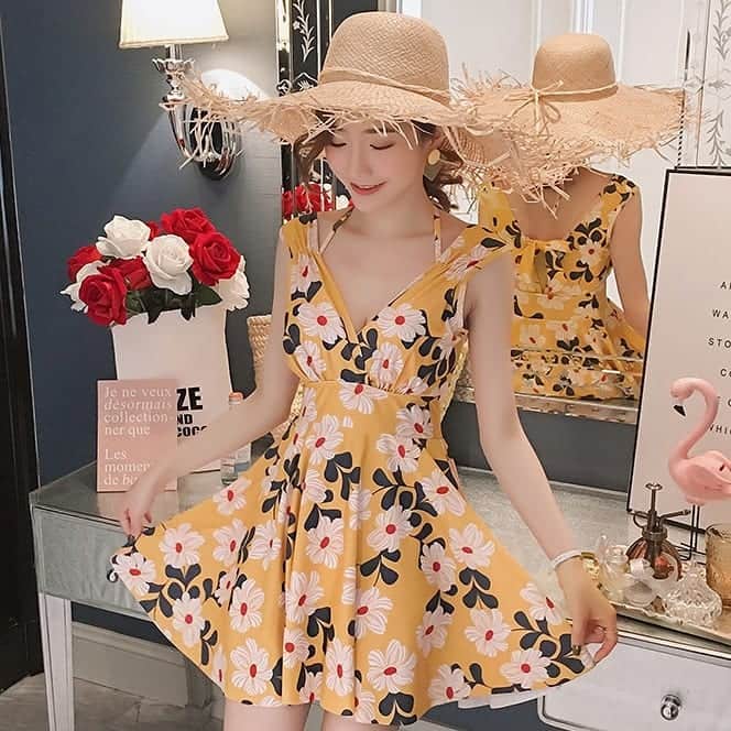 SweetHeart ショップさんのインスタグラム写真 - (SweetHeart ショップInstagram)「花柄 レディース水着ワンピース 温泉旅行みずぎ ミズギ SHY311901  商品番号【SHY311901】 【送料込み3780円】  こちらのWEBでこのままご購入いただけますよ。  #プチプラ #しまむら #プチプラコーデ #しまむらコーデ #zara #ザラジョ #uniqlo #ユニクロ #gu #pbselect #シンプルコーデ #海 #しまパト #ビーチ #デニム #gumania #韓国ファッション #ビキニ #ゴープロのある生活 #base #バリ #バイマ #buyma #ハワイ #水着 #ママファッシ#ビーチコーデ #サーフ #wtw」7月21日 0時49分 - sweetheartstore0711