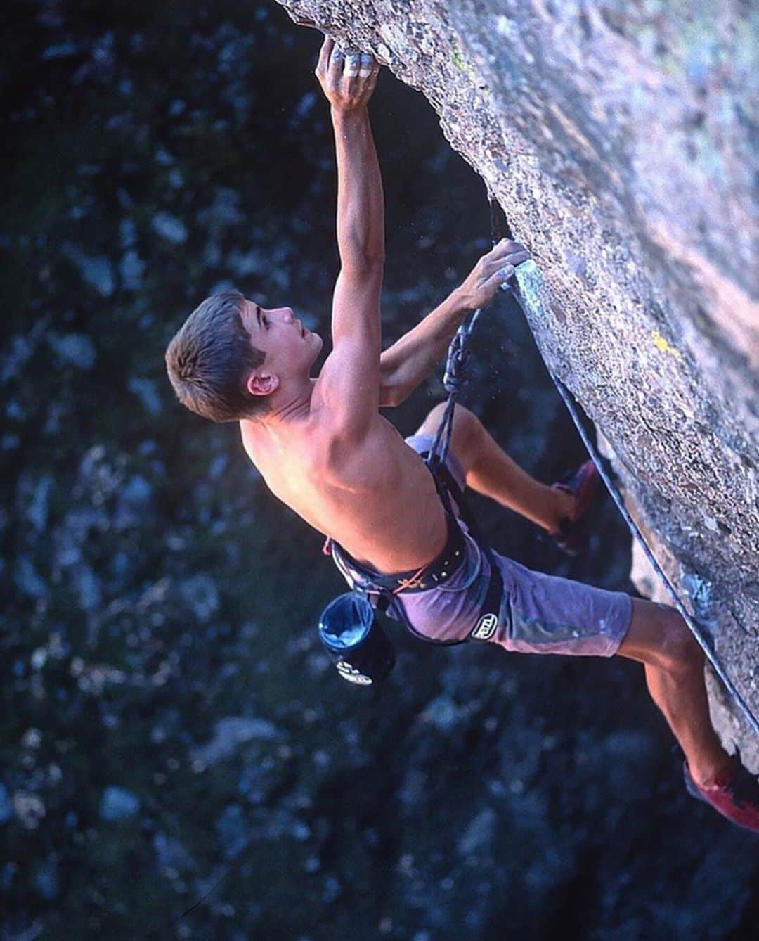 クリス・シャーマさんのインスタグラム写真 - (クリス・シャーマInstagram)「A few classic shots by @jimthornburg  from way back.  I got my start climbing in the early 90’s on the the various crags around the Bay Area like Mikey’s Beach , the pinnacles and castle rock state park.  Pretty wild to reflect on all the places have taken me in the years since. Thanks for the nice memories @jimthornburg」7月21日 0時49分 - chris_sharma