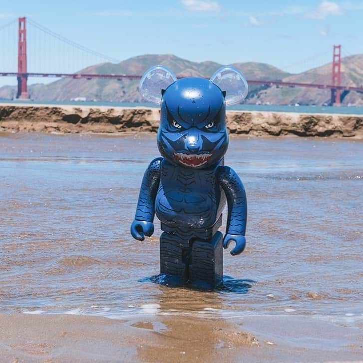 HYPEBEASTさんのインスタグラム写真 - (HYPEBEASTInstagram)「@hypekids: The 50th annual #SDCC2019 exhibition has opened its doors this past Thursday. For those interested in purchasing exclusive collectibles, we rounded up five of the best toys to pick up while you’re at the convention. From BAIT and Medicom Toy’s highly-anticipated launch of the ‘Godzilla’ 1000% BE@RBRICK to Figurarts ZERO and Tamashii Nations’ ‘Super Saiyan God Super Saiyan Gogeta’ figure. You can find the full list of exhibitors by clicking the link in the bio.⁠⠀ Photo: Figurarts/BAIT/Hasbro」7月21日 1時08分 - hypebeast