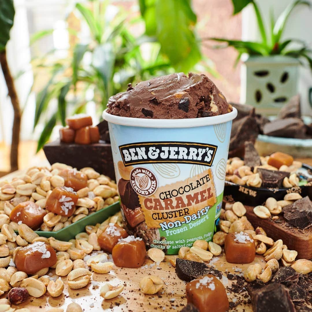 Ben & Jerry'sさんのインスタグラム写真 - (Ben & Jerry'sInstagram)「These flavors are NUTS. 🥜 See our top 10 flavors for nut lovers at the link in our bio!」7月21日 1時19分 - benandjerrys