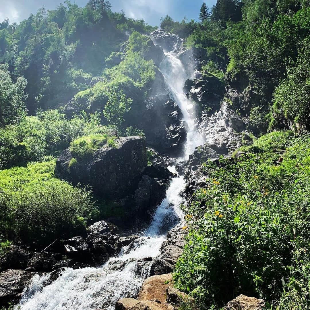 ビアンカ・シュミットのインスタグラム：「Erster Tag im Trainingslager... Heute auf dem Programm “Wandern” #turbinepotsdam#österreich#austria #hauserkaibling#nature#waterfall#trainingslager2019#follower#sport#puma#sommer#wandern#hiking #likeme#photooftheday#like4like#followme」