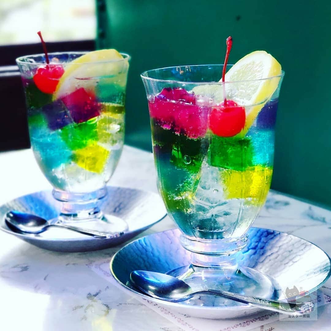 ミスター黒猫（黒猫仙人）のグルメインスタ