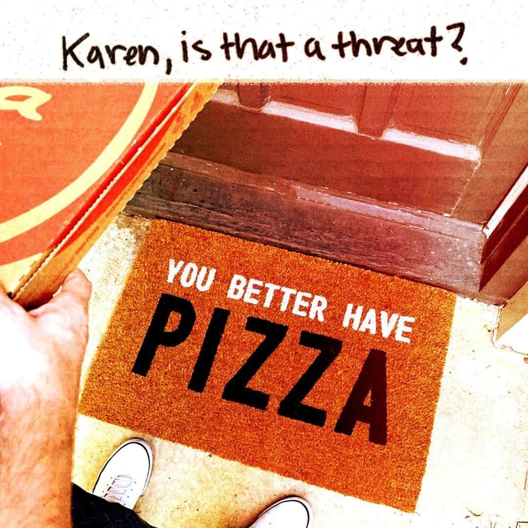 Pizza Hutさんのインスタグラム写真 - (Pizza HutInstagram)「We're not scared of you, Karen.」7月21日 1時30分 - pizzahut