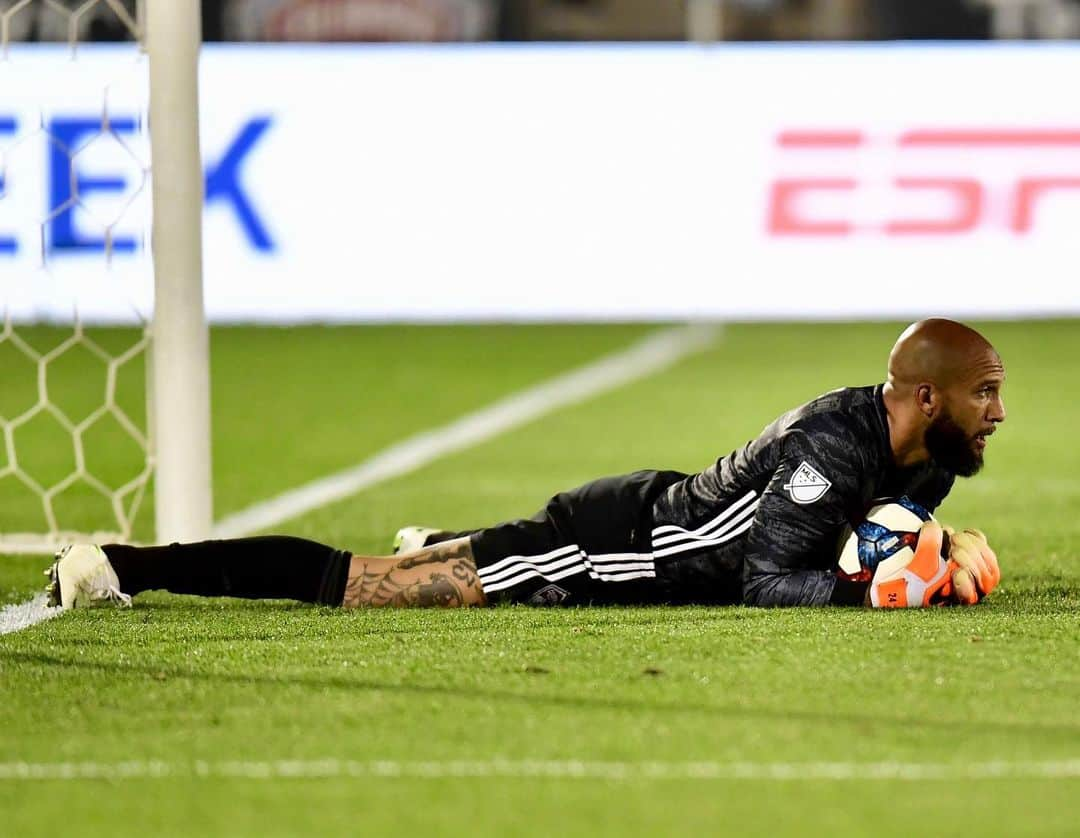 ティム・ハワードさんのインスタグラム写真 - (ティム・ハワードInstagram)「Waiting for game time like...#Rapids96」7月21日 1時41分 - timhow1