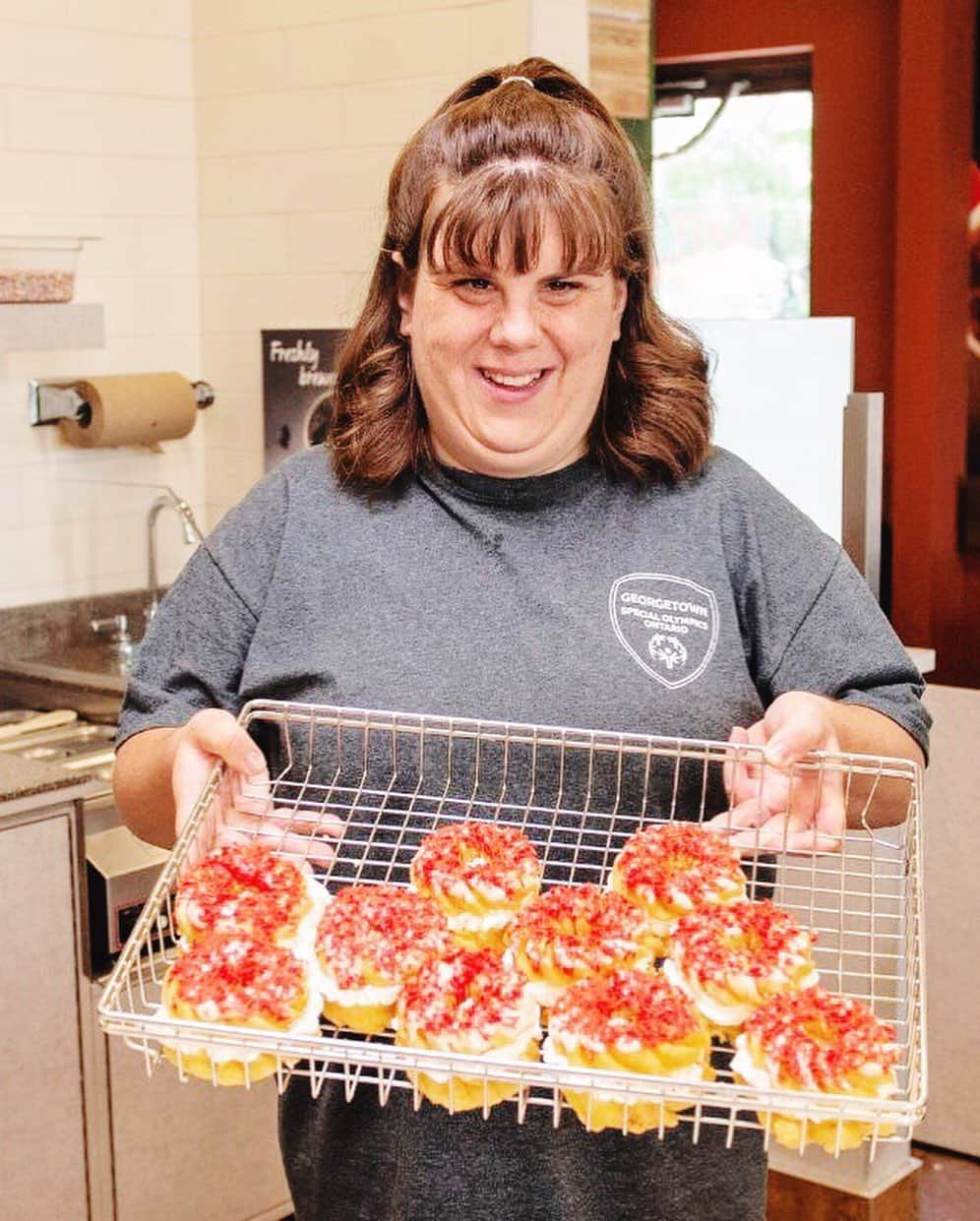 テッサ・ヴァーチュさんのインスタグラム写真 - (テッサ・ヴァーチュInstagram)「DAY OF INCLUSION! . Visit your local @timhortons today and #ChooseToInclude with a purchase of a Special Olympics donut, created by @specialocanada athlete Tori Ranson. 100% of proceeds support Special Olympics athletes across Canada! . 🍩🍩🍩 #DayOfInclusion #SpecialOlympics」7月21日 1時57分 - tessavirtue17