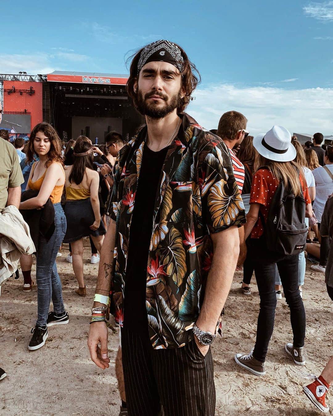 NICOLAS SIMOESのインスタグラム：「Lollapalooza 🔥」