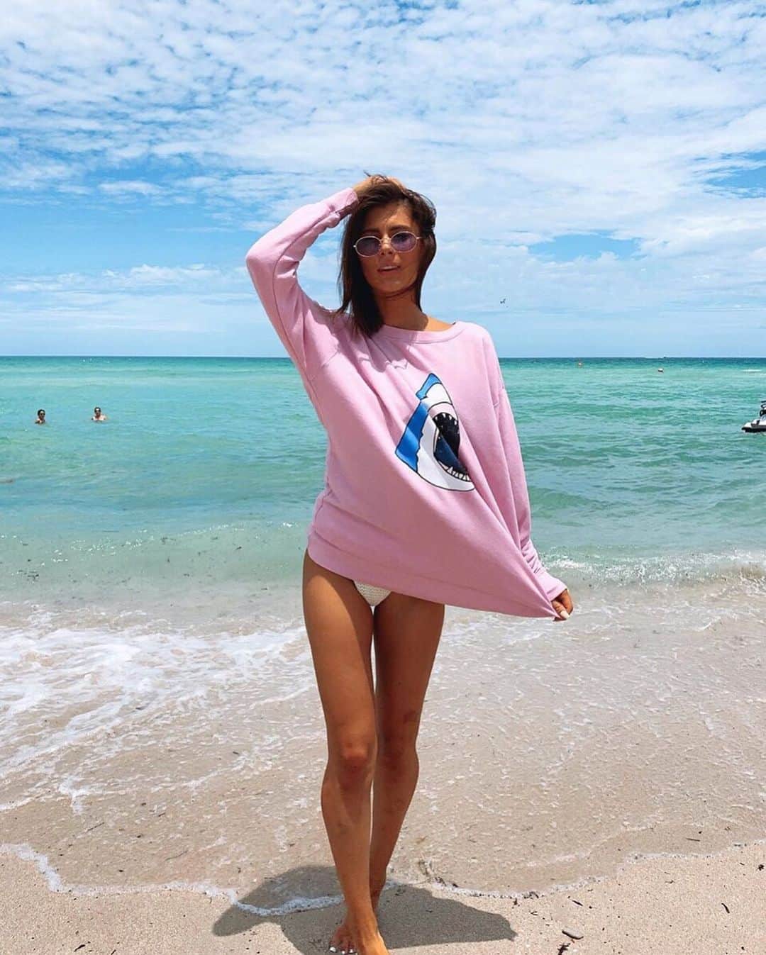のインスタグラム：「Baby shark @shelbybay shows off the Space Shark Roadtrip Sweatshirt. #wildfox #wildfoxsweatshirt #fall2019 #beyondutopia #miami #beach #swim #ootd #vacation」