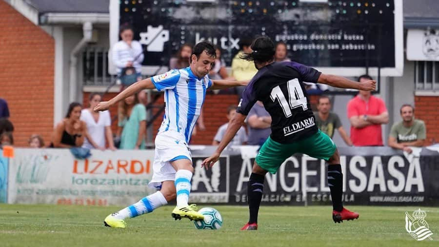 レアル・ソシエダさんのインスタグラム写真 - (レアル・ソシエダInstagram)「Bukaera Zarautzen / Final en Zarautz  #RealSociedad 0 - 1 @realracingclub  #AurreraReala」7月21日 3時55分 - realsociedad