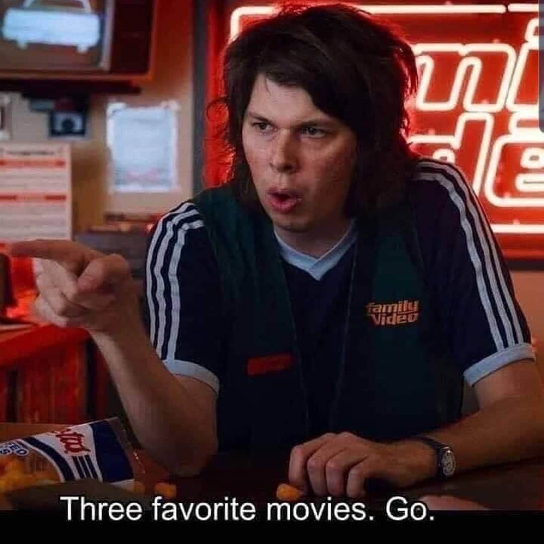 9GAGさんのインスタグラム写真 - (9GAGInstagram)「Tell us yours. See if you qualify to work at Family Video.⠀ #strangerthings #movie」7月21日 4時00分 - 9gag