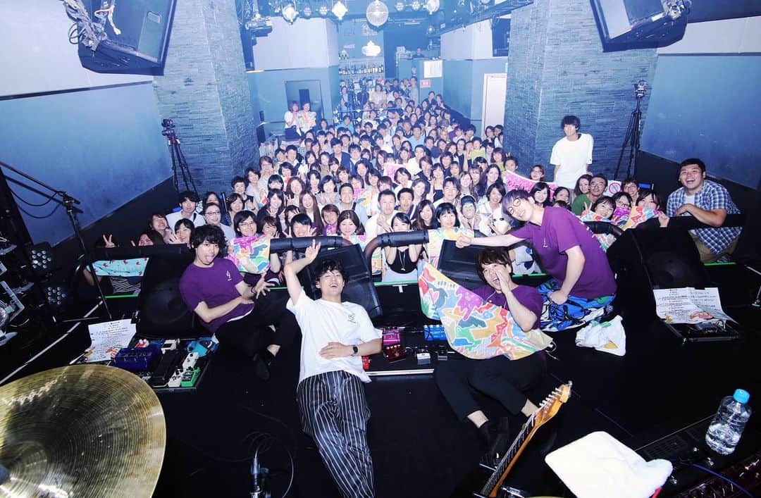 藤田朋生のインスタグラム：「2019.7.20 東京ワンマン@青山RizM ツアーファイナルにふさわしく満員でした。 みんな来てくれてありがとう！！！！ #goodwarp #東京 #青山 #cameo」