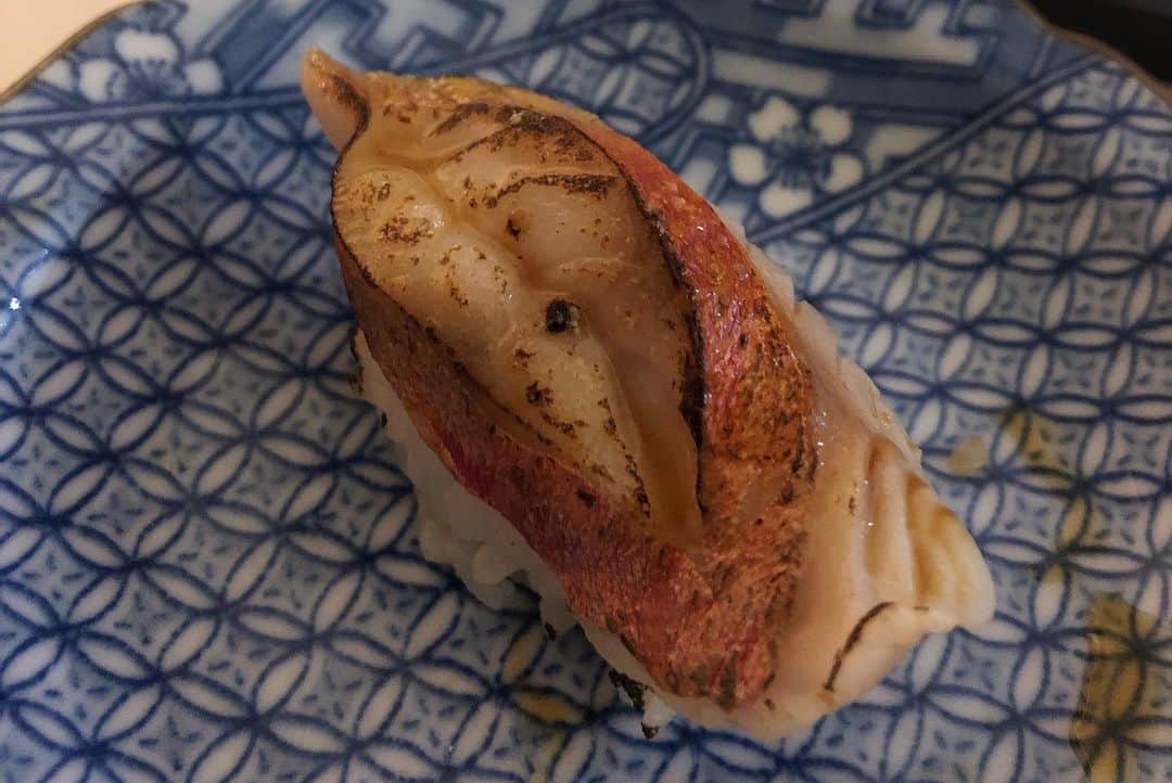 藤崎奈々子さんのインスタグラム写真 - (藤崎奈々子Instagram)「モロッコ旅、一番の目的 彼のお寿司を食べる事！ なので、早速握ってもらいました ・ モロッコでのお寿司ってどんな感じかなぁ、と思っていたけど日本で食べてるお寿司みたいで感動🍣 ・ 和食に飢えていたので 本当に美味しかった！ ・ そして、最後の〆に ラーメンが🍜 まさかモロッコで日本式のラーメンが食べられるとは思っていなかったので、大満足の Fukurou Sushiでした ・ #アフリカ#モロッコ#ラバト #お寿司#寿司職人#ラーメン#和食#イタリアン#旅#女子旅#カメラ女子#morocco#rabat#japanese#sushi#dabrunorabat」7月21日 15時53分 - nanakofujisaki
