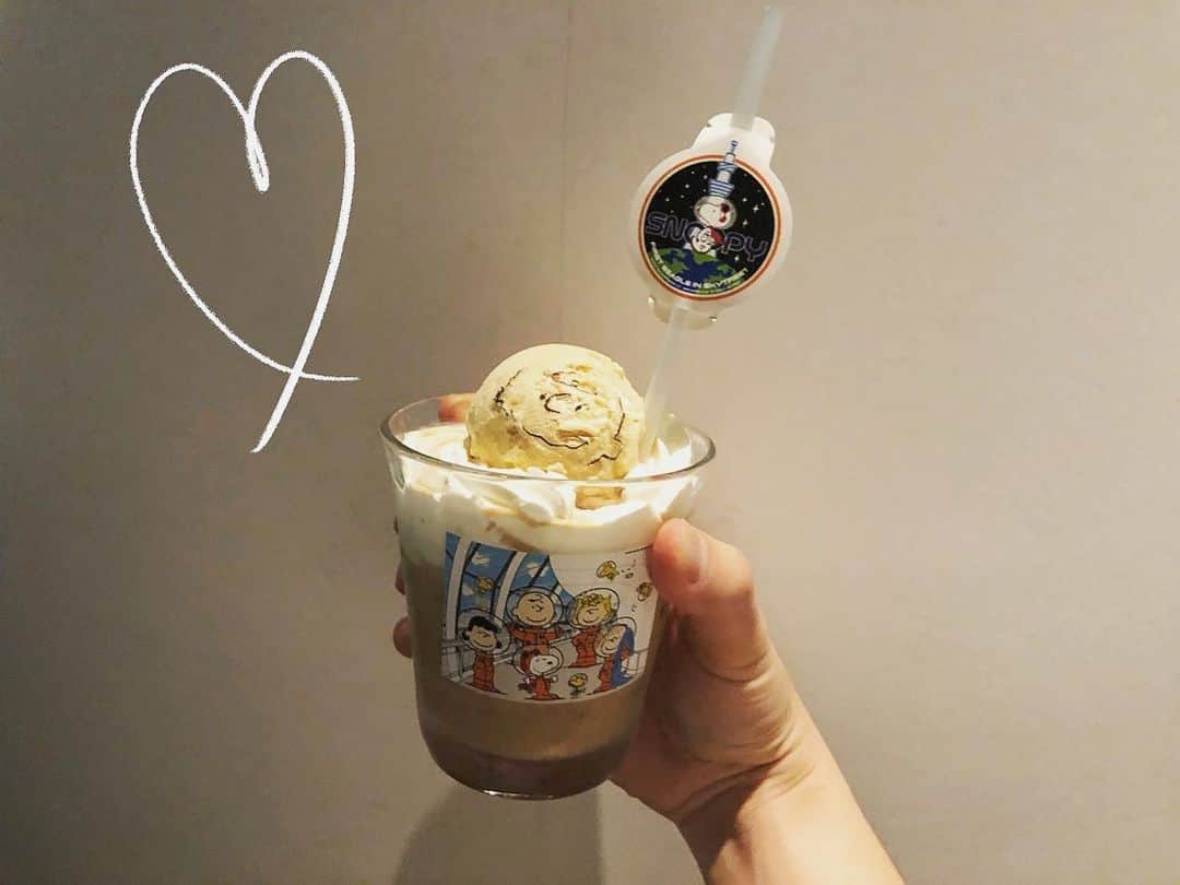 井深克彦さんのインスタグラム写真 - (井深克彦Instagram)「.﻿ ☕️👦🐶﻿ ﻿ チャーリーブラウンラテ🌿﻿ ﻿ #snoopy #cafe #tokyocafe﻿ #スヌーピー #チャーリーブラウン」7月21日 16時05分 - ibuka_katsuhiko