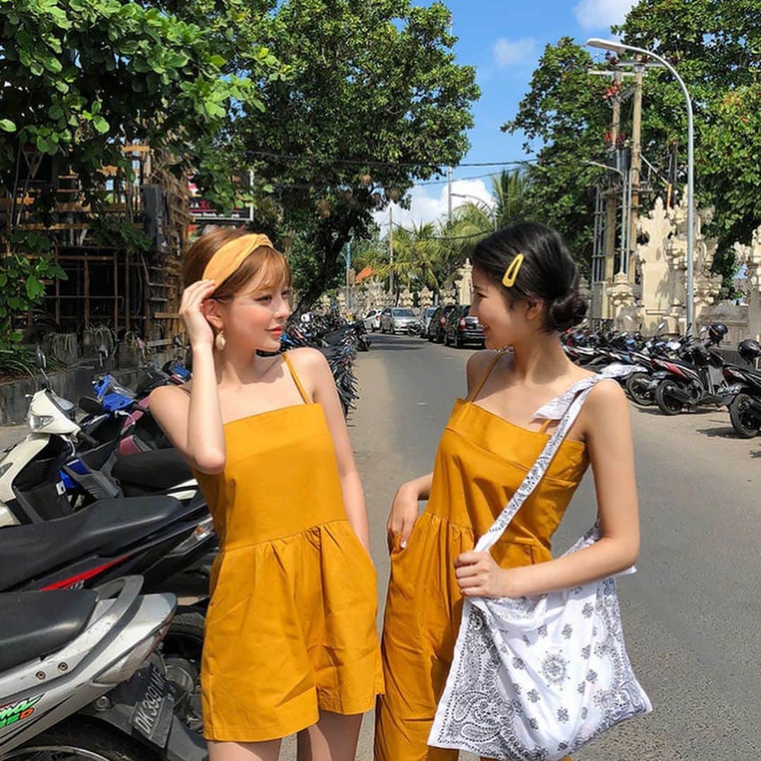 Chuuのインスタグラム：「chuu twin👭💛#chuuseoul」