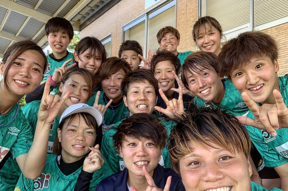 杉田亜未さんのインスタグラム写真 - (杉田亜未Instagram)「. 石川合宿終了🤝 サッカー漬けで充実した毎日。 たくさんの方に感謝してまたチーム一丸となって頑張ります🤝 ありがとうございました🙏 #伊賀fcくノ一 #今年の浜トレはやばかった#毎日サウナみたいに汗吹き出た#毎日夜ご飯食トレ#パンプアップ」7月21日 16時37分 - ami.s____10