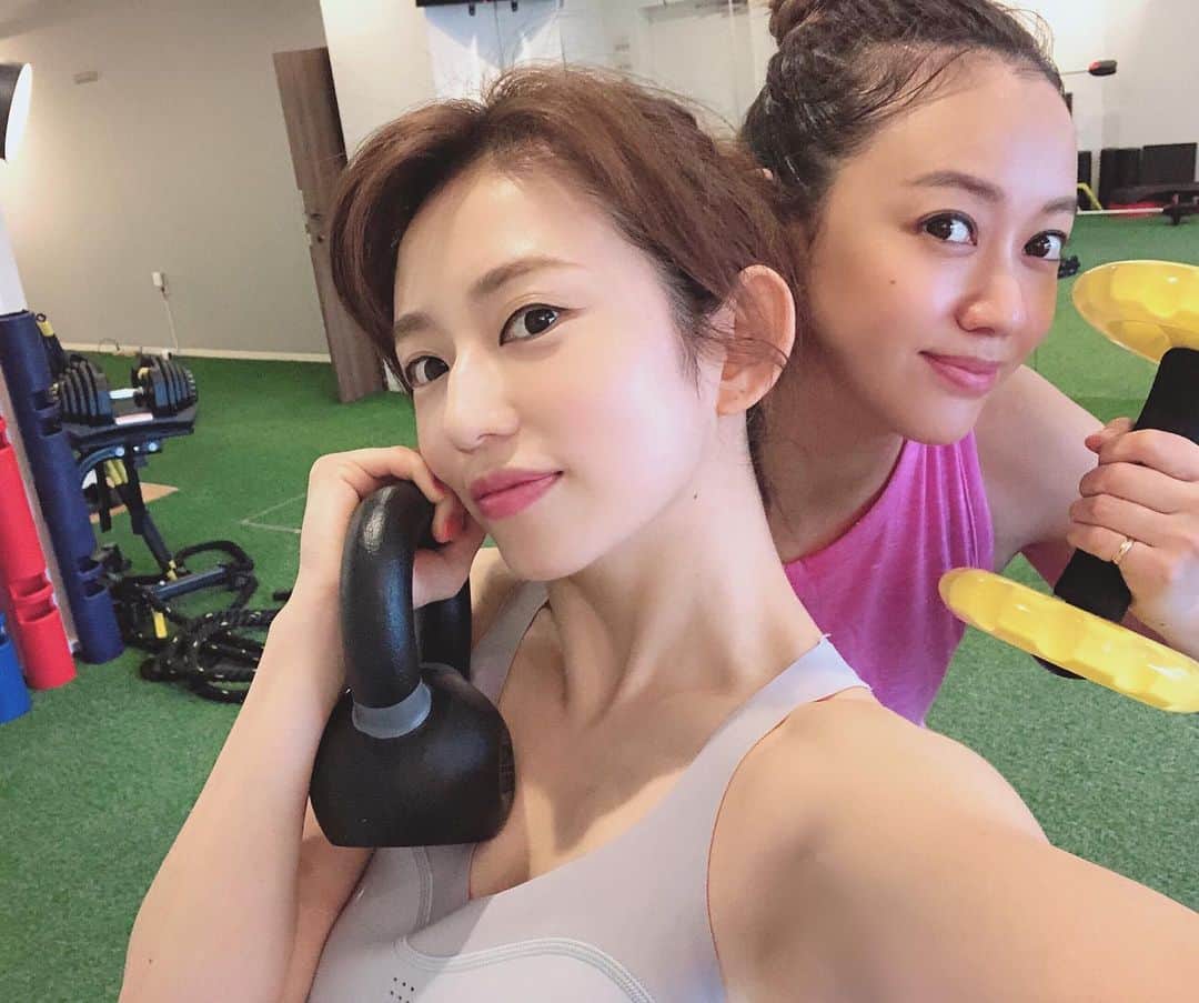のインスタグラム：「可愛いお友達がトレーニングしに来てくれました❤️ やっぱり一緒に楽しくする運動が一番！  遊ぶように鍛える！！」