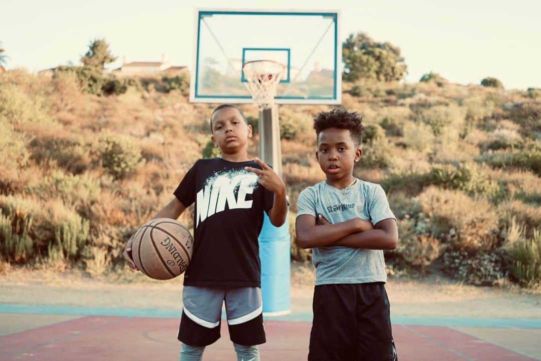 アイザイア・トーマスさんのインスタグラム写真 - (アイザイア・トーマスInstagram)「My young killas! 2029 cover of @slamonline James x Jaiden」7月21日 8時46分 - isaiahthomas