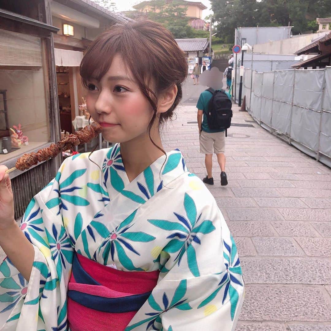 杉浦みずきのインスタグラム：「. ぬれおかき ・ ・ ・ #ここきたらたぶんいつも食べてる #京都 #東山 #清水」